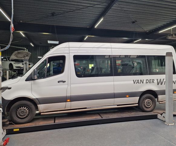 bus voor gehandicaptenvervoer Malden Gelderland